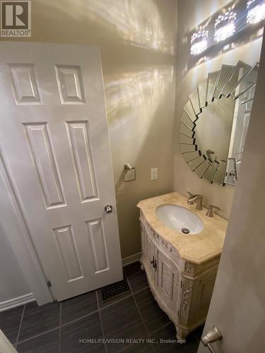 115 Betony Drive, Richmond Hill, ON - Indoor Photo Showing Bathroom