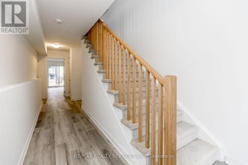 61 Red Maple Lane, Barrie, ON - Indoor Photo Showing Other Room