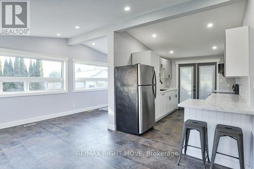 4159 Fountain Drive, Ramara, ON - Indoor Photo Showing Kitchen With Upgraded Kitchen