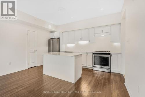 601 - 300 Essa Road, Barrie, ON - Indoor Photo Showing Kitchen With Upgraded Kitchen