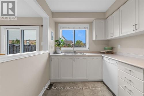 591 Taylor Crescent, Burlington, ON - Indoor Photo Showing Kitchen With Double Sink