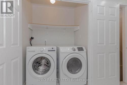 3141 Turbine Crescent, Mississauga, ON - Indoor Photo Showing Laundry Room