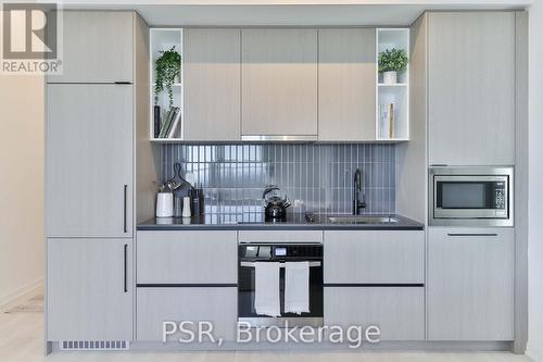 2301 - 1285 Dupont Street, Toronto, ON - Indoor Photo Showing Kitchen