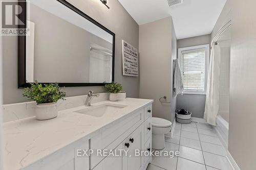 1181 Lindenrock Drive, Oakville, ON - Indoor Photo Showing Bathroom