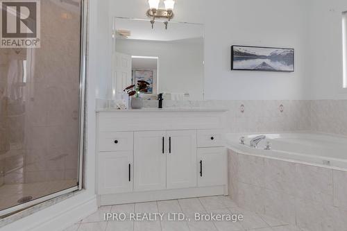 23 Hot Spring Road, Brampton, ON - Indoor Photo Showing Bathroom