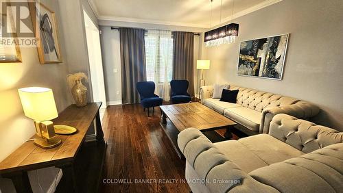 2509 Postmaster Drive, Oakville, ON - Indoor Photo Showing Living Room