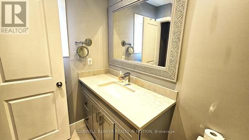 2509 Postmaster Drive, Oakville, ON - Indoor Photo Showing Bathroom