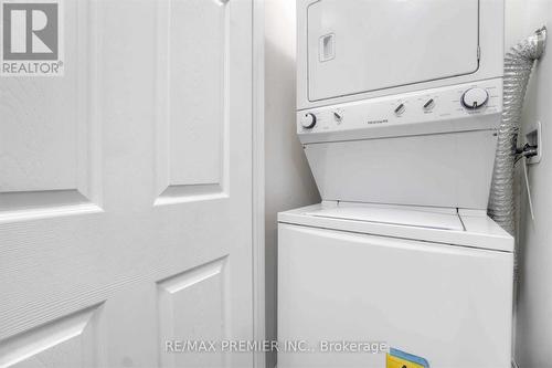 144 Daylily Lane, Kitchener, ON - Indoor Photo Showing Laundry Room