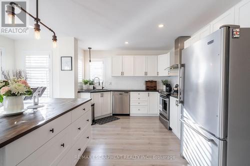 71 Joshua Avenue, Hamilton, ON - Indoor Photo Showing Kitchen With Stainless Steel Kitchen