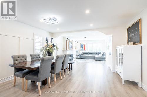 71 Joshua Avenue, Hamilton, ON - Indoor Photo Showing Dining Room