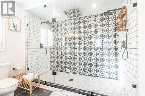 71 Joshua Avenue, Hamilton, ON - Indoor Photo Showing Bathroom