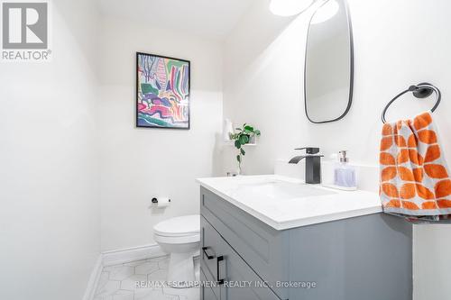 71 Joshua Avenue, Hamilton, ON - Indoor Photo Showing Bathroom