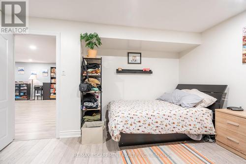 71 Joshua Avenue, Hamilton, ON - Indoor Photo Showing Bedroom