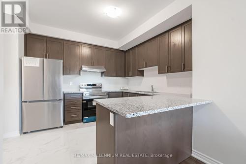 677 Park Road N, Brantford, ON - Indoor Photo Showing Kitchen