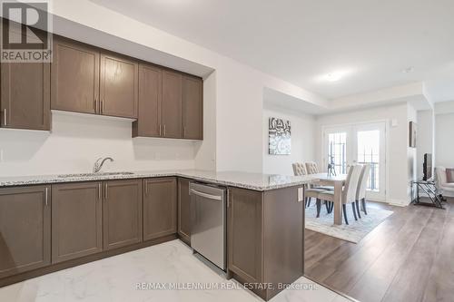 677 Park Road N, Brantford, ON - Indoor Photo Showing Kitchen