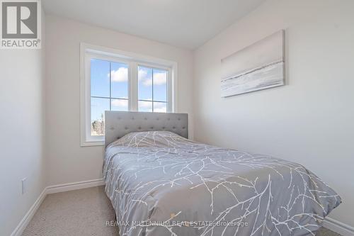 677 Park Road N, Brantford, ON - Indoor Photo Showing Bedroom