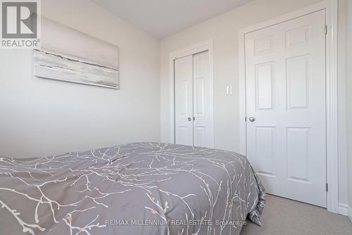 677 Park Road N, Brantford, ON - Indoor Photo Showing Bedroom