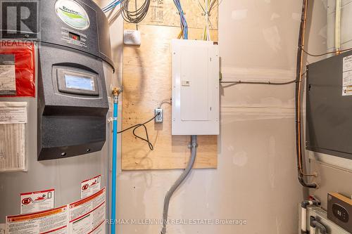 677 Park Road N, Brantford, ON - Indoor Photo Showing Basement