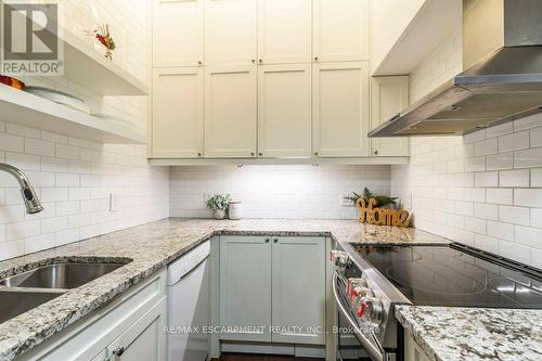 405 - 50 Main Street, Hamilton, ON - Indoor Photo Showing Kitchen With Double Sink With Upgraded Kitchen