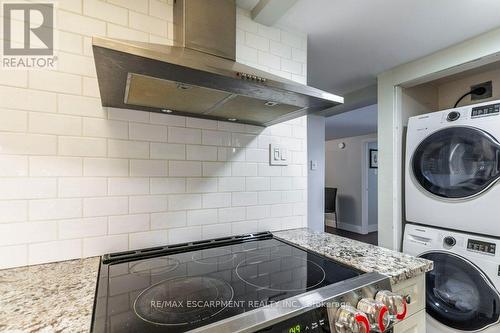 405 - 50 Main Street, Hamilton, ON - Indoor Photo Showing Laundry Room