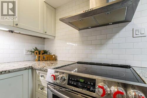 405 - 50 Main Street, Hamilton, ON - Indoor Photo Showing Kitchen With Upgraded Kitchen