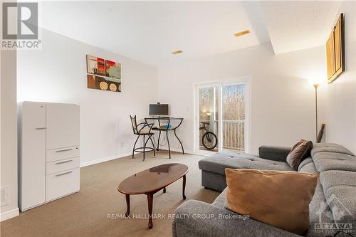 258 Fir Lane, North Grenville, ON - Indoor Photo Showing Living Room