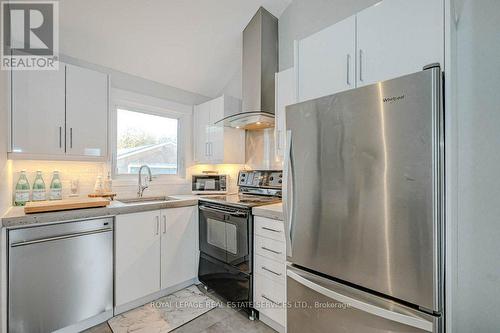 27 Aldridge Street, Hamilton, ON - Indoor Photo Showing Kitchen With Stainless Steel Kitchen