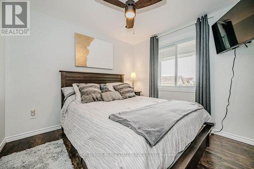 27 Aldridge Street, Hamilton, ON - Indoor Photo Showing Bedroom