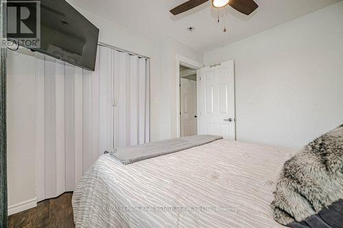 27 Aldridge Street, Hamilton, ON - Indoor Photo Showing Bedroom