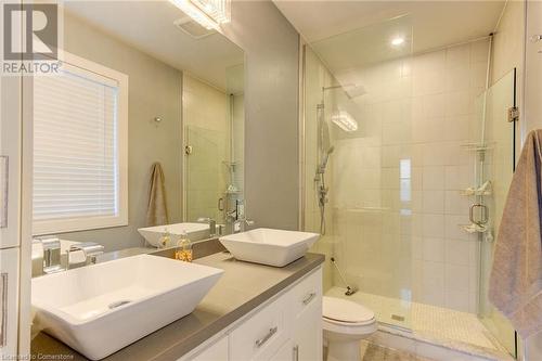 30 Lakeshore Road, Wasaga Beach, ON - Indoor Photo Showing Bathroom