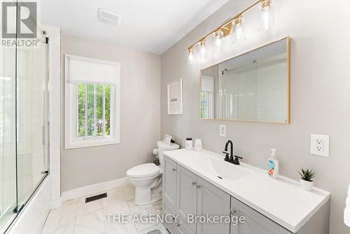 15 32Nd Street S, Wasaga Beach, ON - Indoor Photo Showing Bathroom