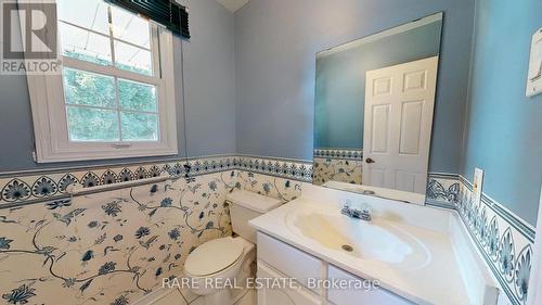 11 Briarcliffe Crescent, Vaughan, ON - Indoor Photo Showing Bathroom