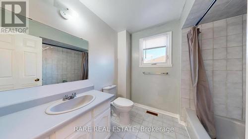 11 Briarcliffe Crescent, Vaughan, ON - Indoor Photo Showing Bathroom