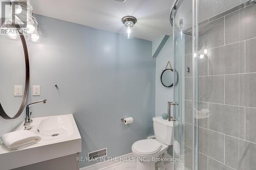 14 Personna Circle, Brampton, ON - Indoor Photo Showing Bathroom