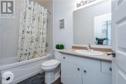 102 - 215 Queen Street, Brampton, ON - Indoor Photo Showing Bathroom