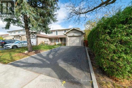 2470 Cobbinshaw Circle, Mississauga, ON - Outdoor