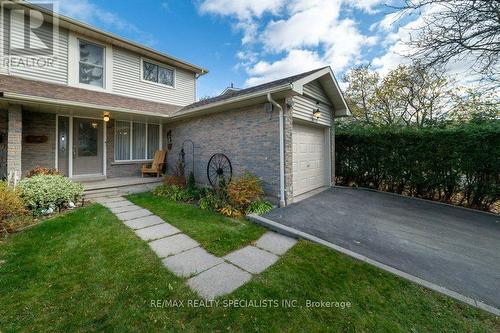 2470 Cobbinshaw Circle, Mississauga, ON - Outdoor