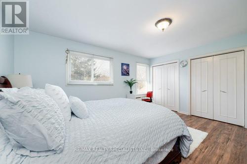 2470 Cobbinshaw Circle, Mississauga, ON - Indoor Photo Showing Bedroom