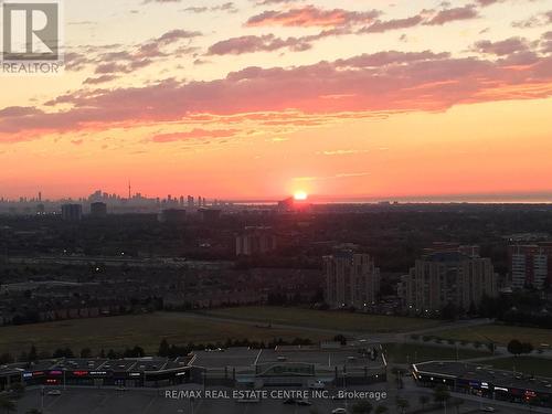 2502 - 75 Eglinton Avenue W, Mississauga, ON - Outdoor With View