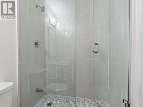 2502 - 75 Eglinton Avenue W, Mississauga, ON - Indoor Photo Showing Bathroom