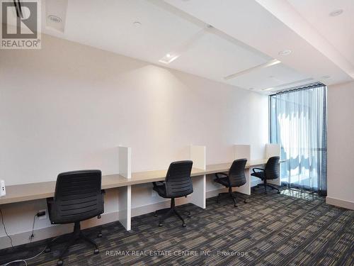 2502 - 75 Eglinton Avenue W, Mississauga, ON - Indoor Photo Showing Office