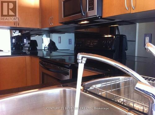 1802 - 4080 Living Arts Drive, Mississauga, ON - Indoor Photo Showing Kitchen With Double Sink