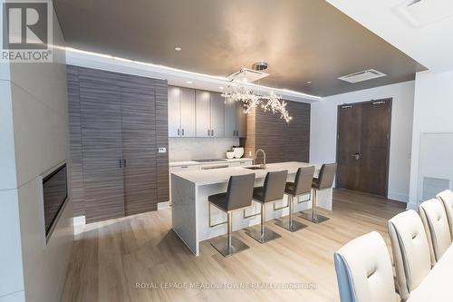 403 - 42 Mill Street, Halton Hills, ON - Indoor Photo Showing Dining Room