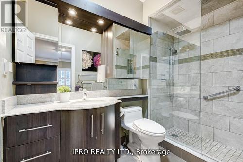 2 Orchard Park Gate, Brampton, ON - Indoor Photo Showing Bathroom