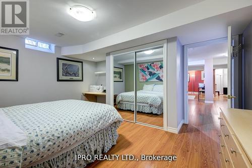 2 Orchard Park Gate, Brampton, ON - Indoor Photo Showing Bedroom