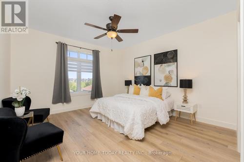 38 Faith Drive, Mapleton, ON - Indoor Photo Showing Bedroom