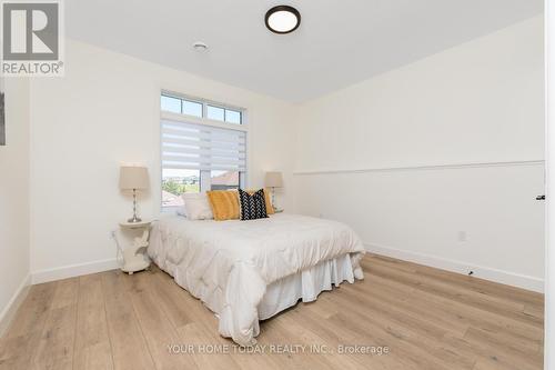 38 Faith Drive, Mapleton, ON - Indoor Photo Showing Bedroom