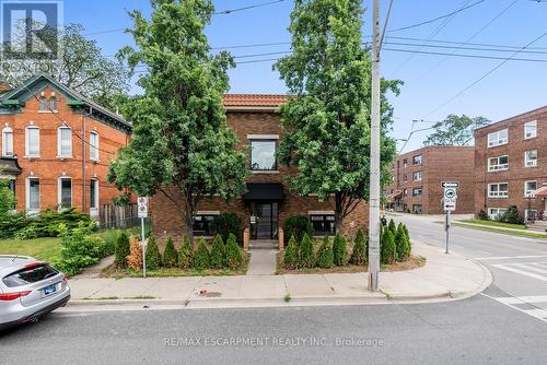 4 - 127 Victoria Avenue S, Hamilton, ON - Outdoor With Facade