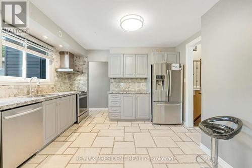 6 Rideau Crescent, Hamilton, ON - Indoor Photo Showing Kitchen