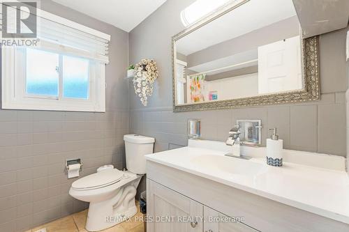 6 Rideau Crescent, Hamilton, ON - Indoor Photo Showing Bathroom